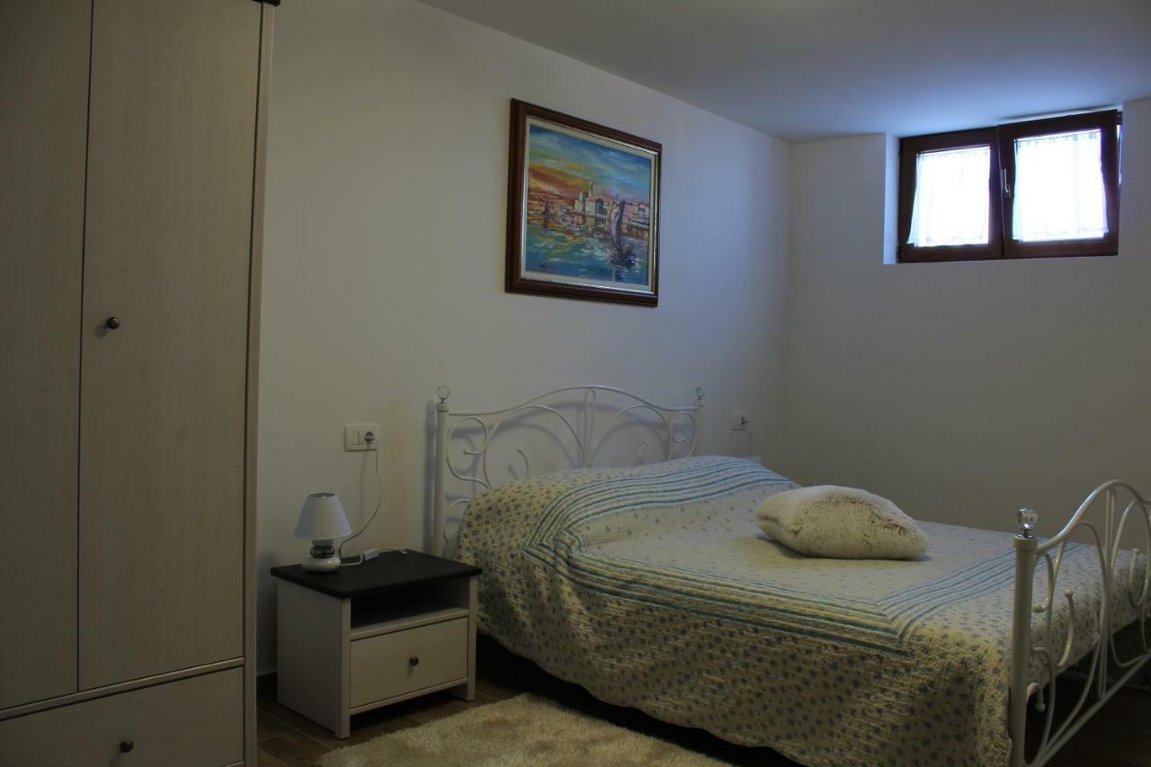 Apartman Robi Nova Vas  Extérieur photo